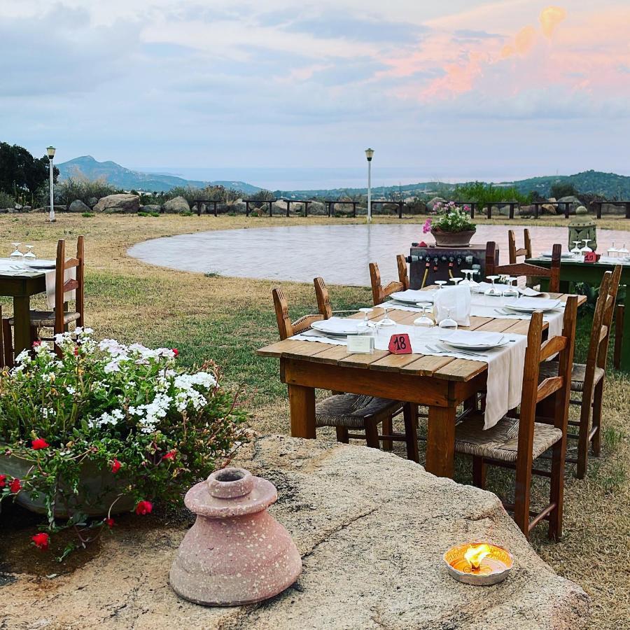 Is Bisus Guest House Кастиадас Екстериор снимка